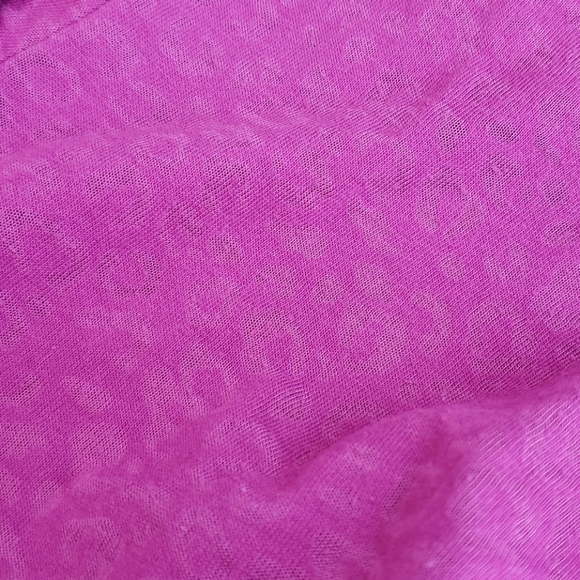 🟢Semi sheer Tee shirt Lot SMALL - Picture 8 of 11